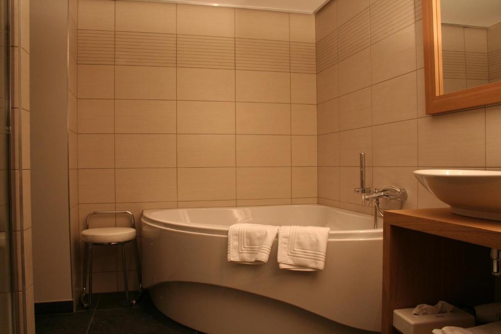 Hotel L'Ami Du Chambertin Thimister Bilik gambar